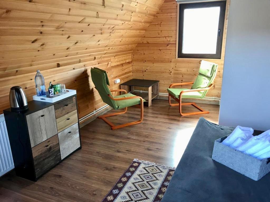 Cabanele Lu' Dinu Curtea de Argeş Exteriör bild
